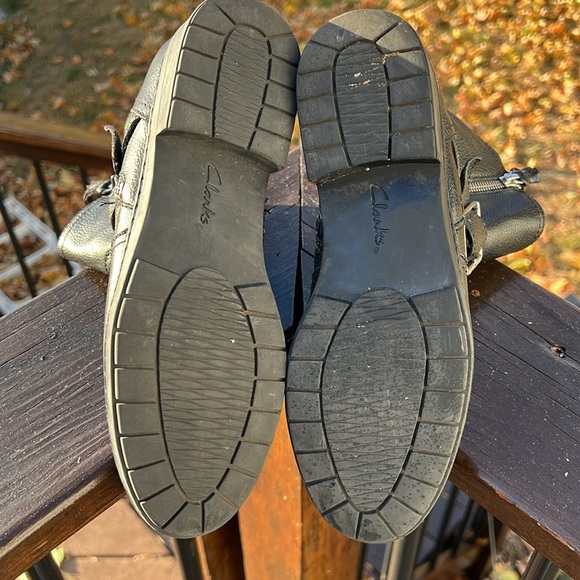 Clarks Booties Women’s Size 7 - Picture 10 of 14